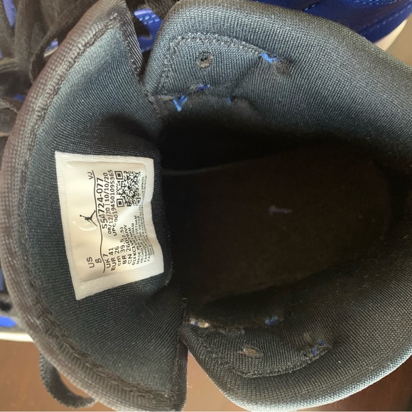 Jordan 1 Mid Hyper Royal Tumbled Leather - Picture 11 of 13